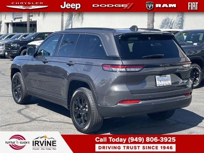 2026 Jeep Grand Cherokee Laredo Altitude