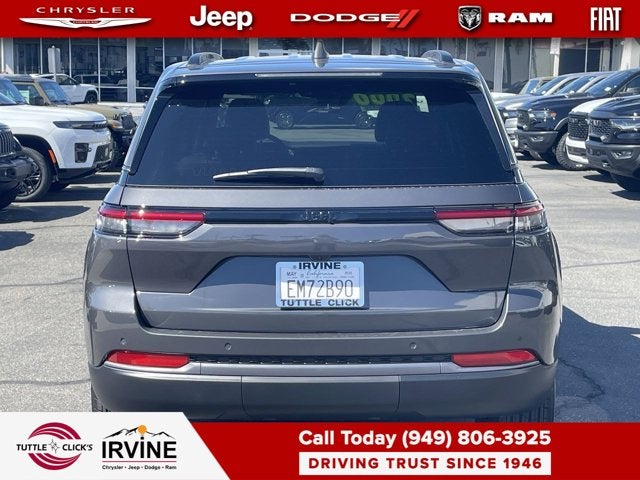 2026 Jeep Grand Cherokee Laredo Altitude