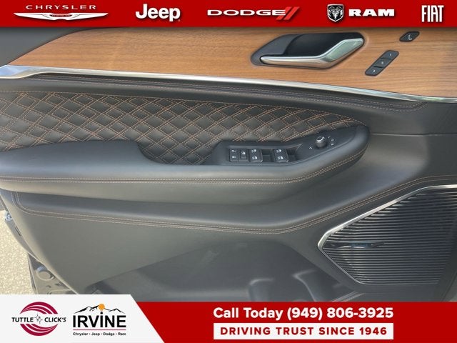 2025 Jeep Grand Cherokee Summit Reserve