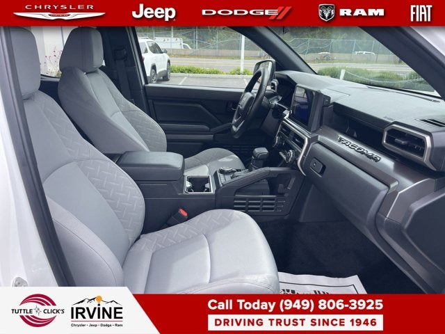 2025 Toyota Tacoma 4WD SR5