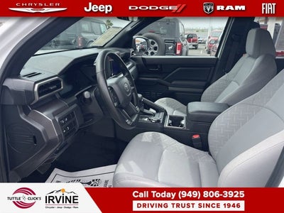 2025 Toyota Tacoma 4WD SR5