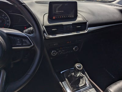 2018 Mazda Mazda3 5-Door Touring