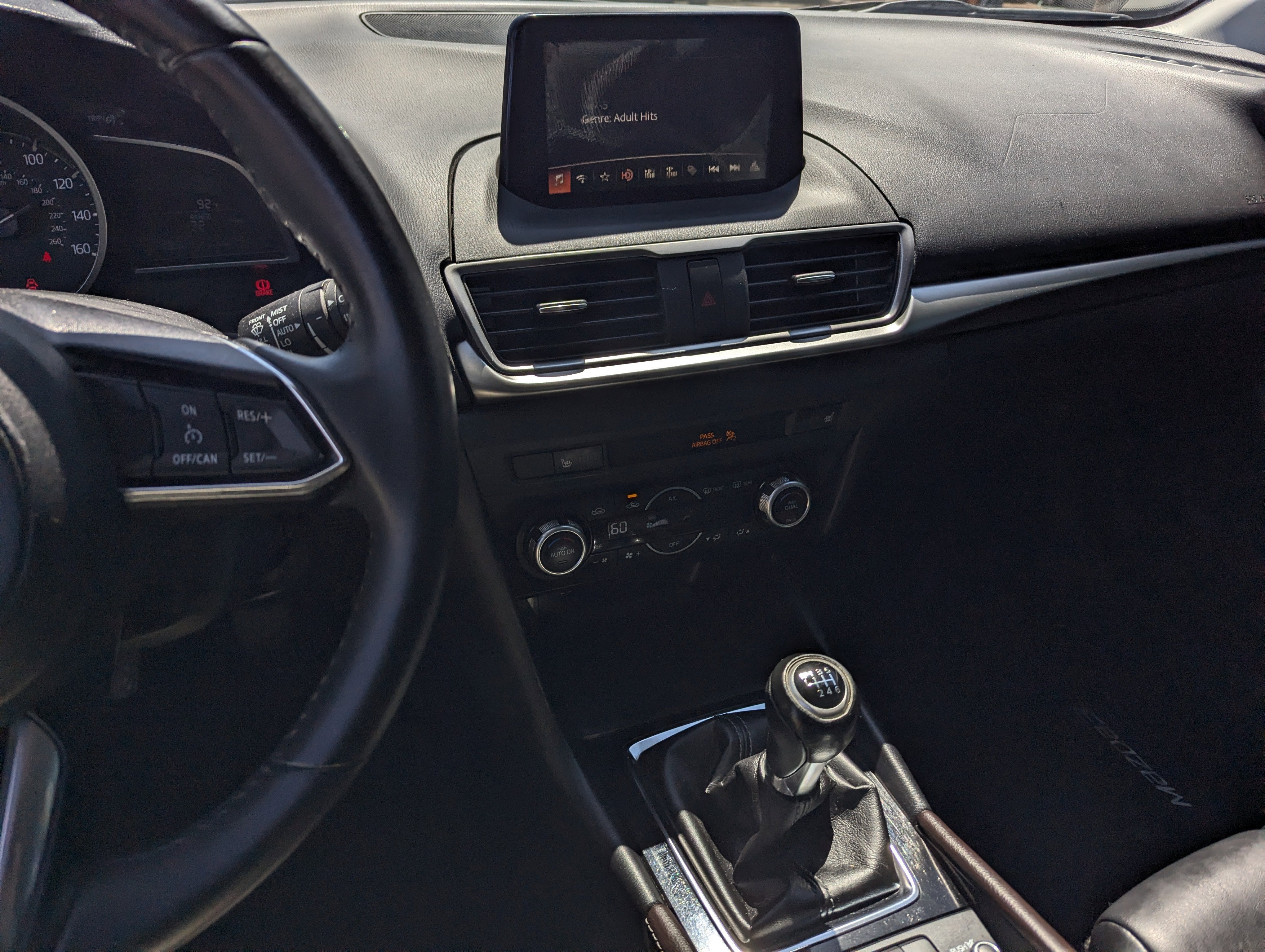 2018 Mazda Mazda3 5-Door Touring