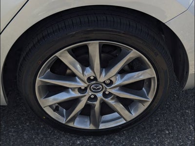 2018 Mazda Mazda3 5-Door Touring