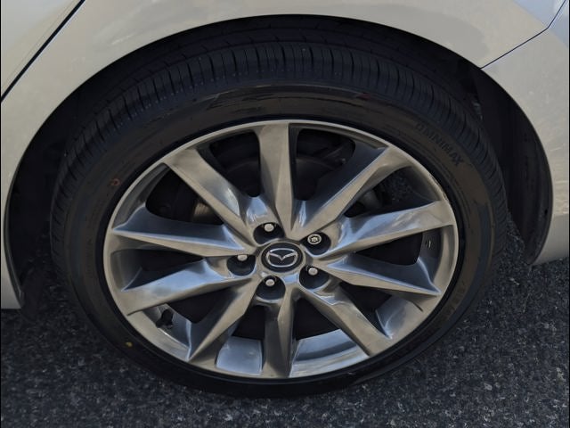 2018 Mazda Mazda3 5-Door Touring