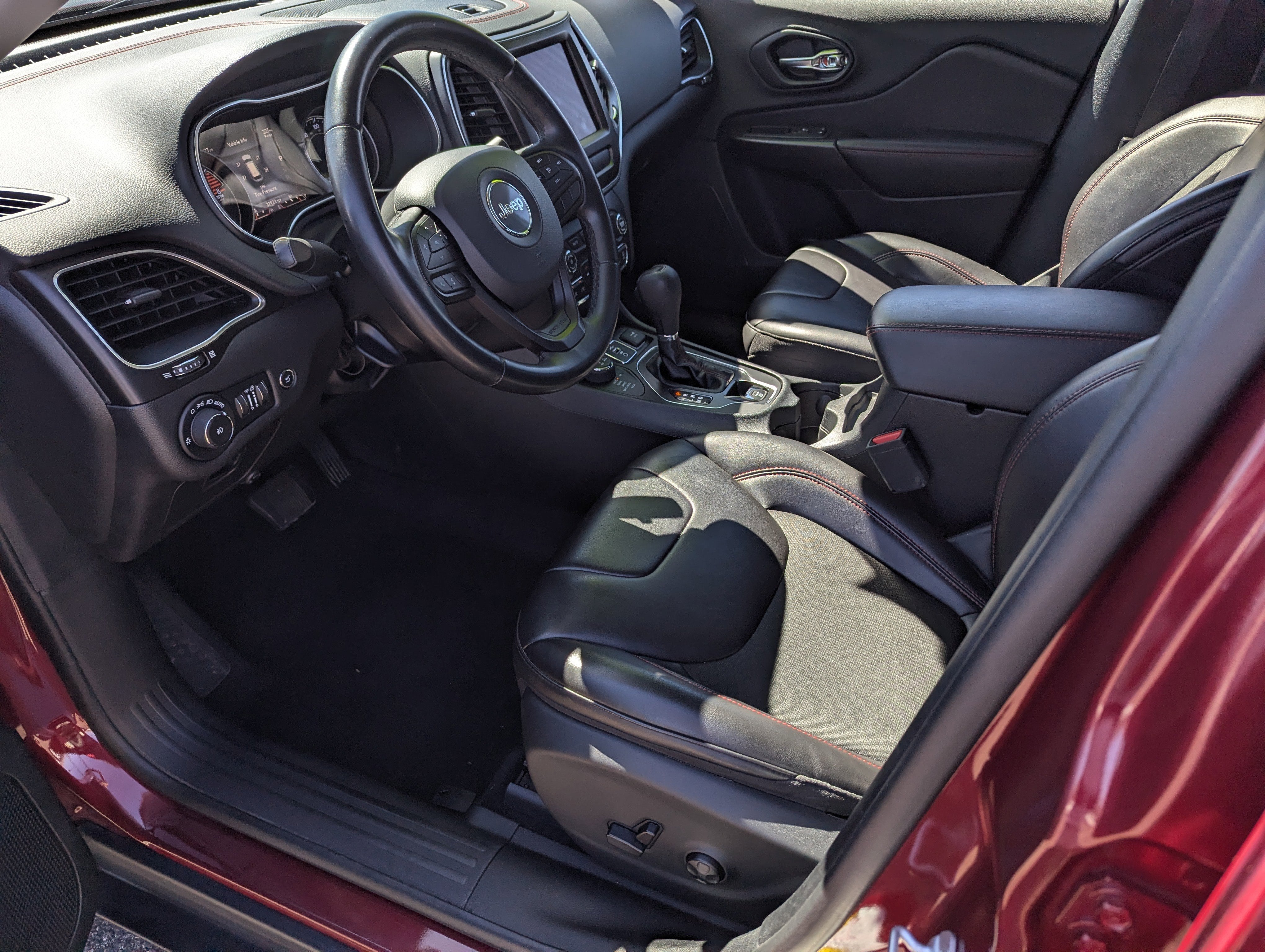 2020 Jeep Cherokee Trailhawk