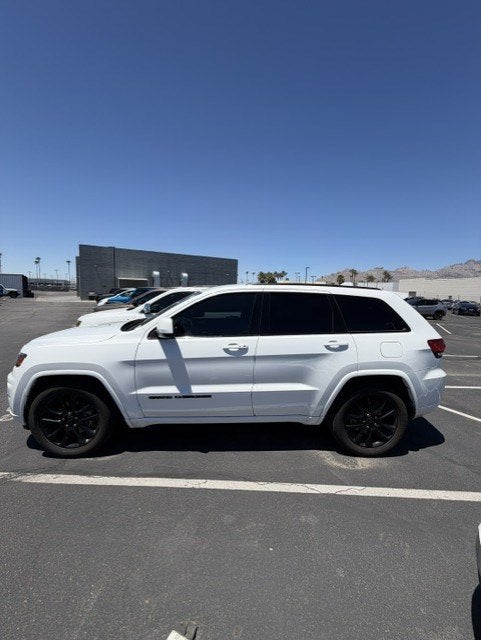 2020 Jeep Grand Cherokee Altitude 4x2