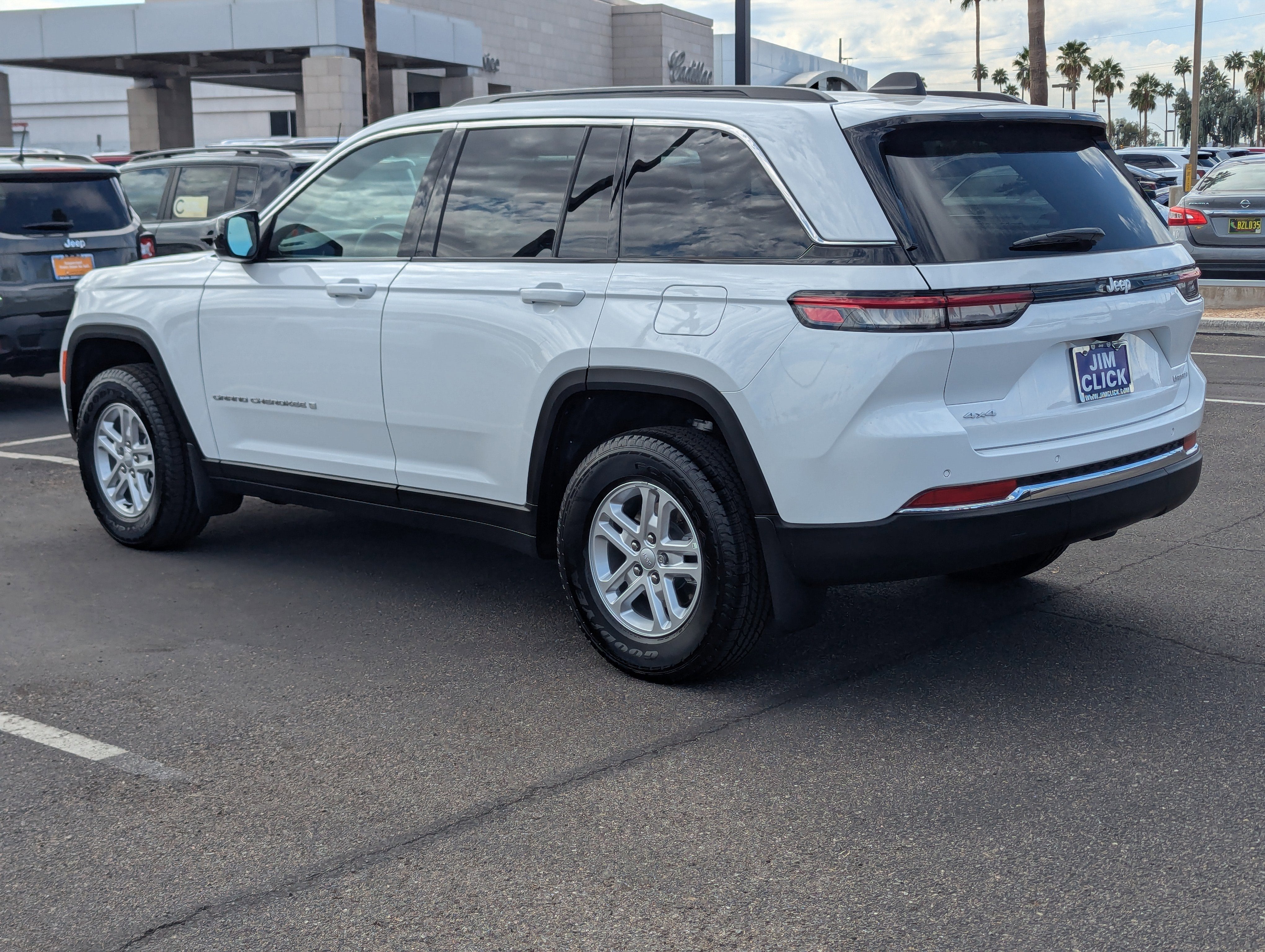 2025 Jeep Grand Cherokee Laredo