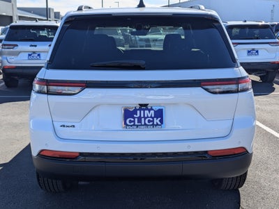 2025 Jeep Grand Cherokee Base