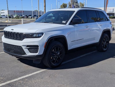 2025 Jeep Grand Cherokee Base