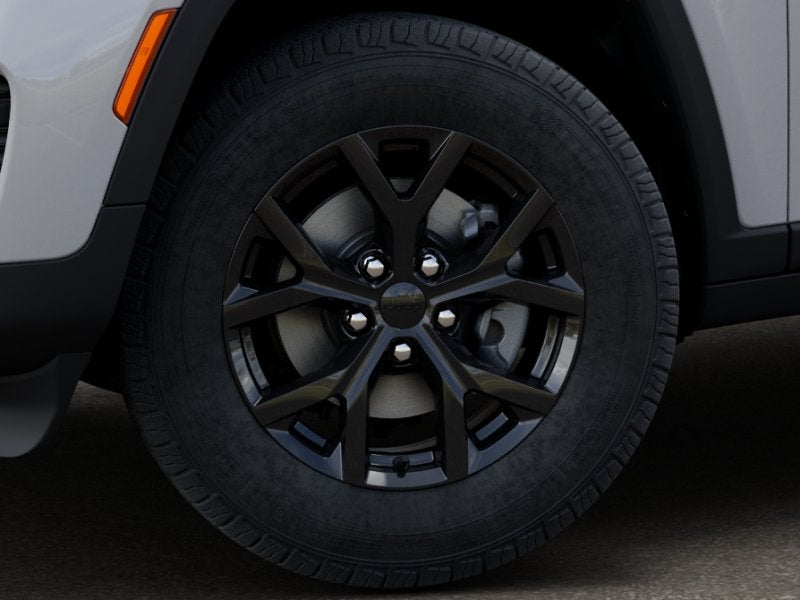 2025 Jeep Grand Cherokee Base