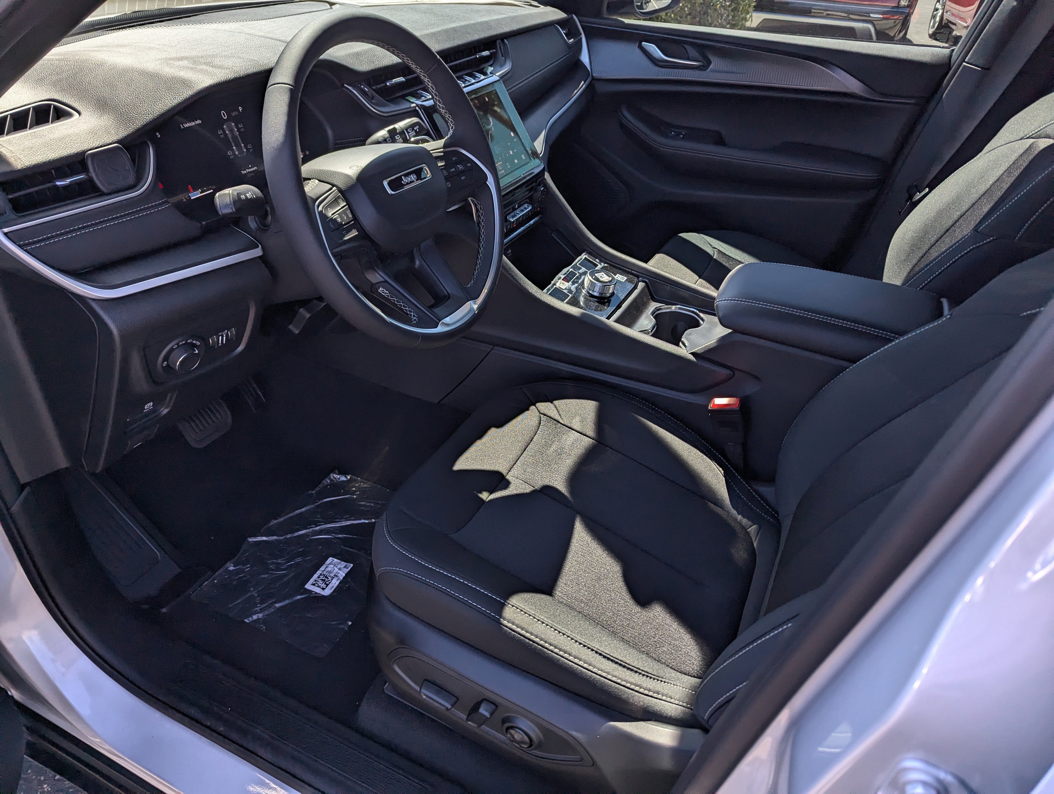 2025 Jeep Grand Cherokee Laredo X