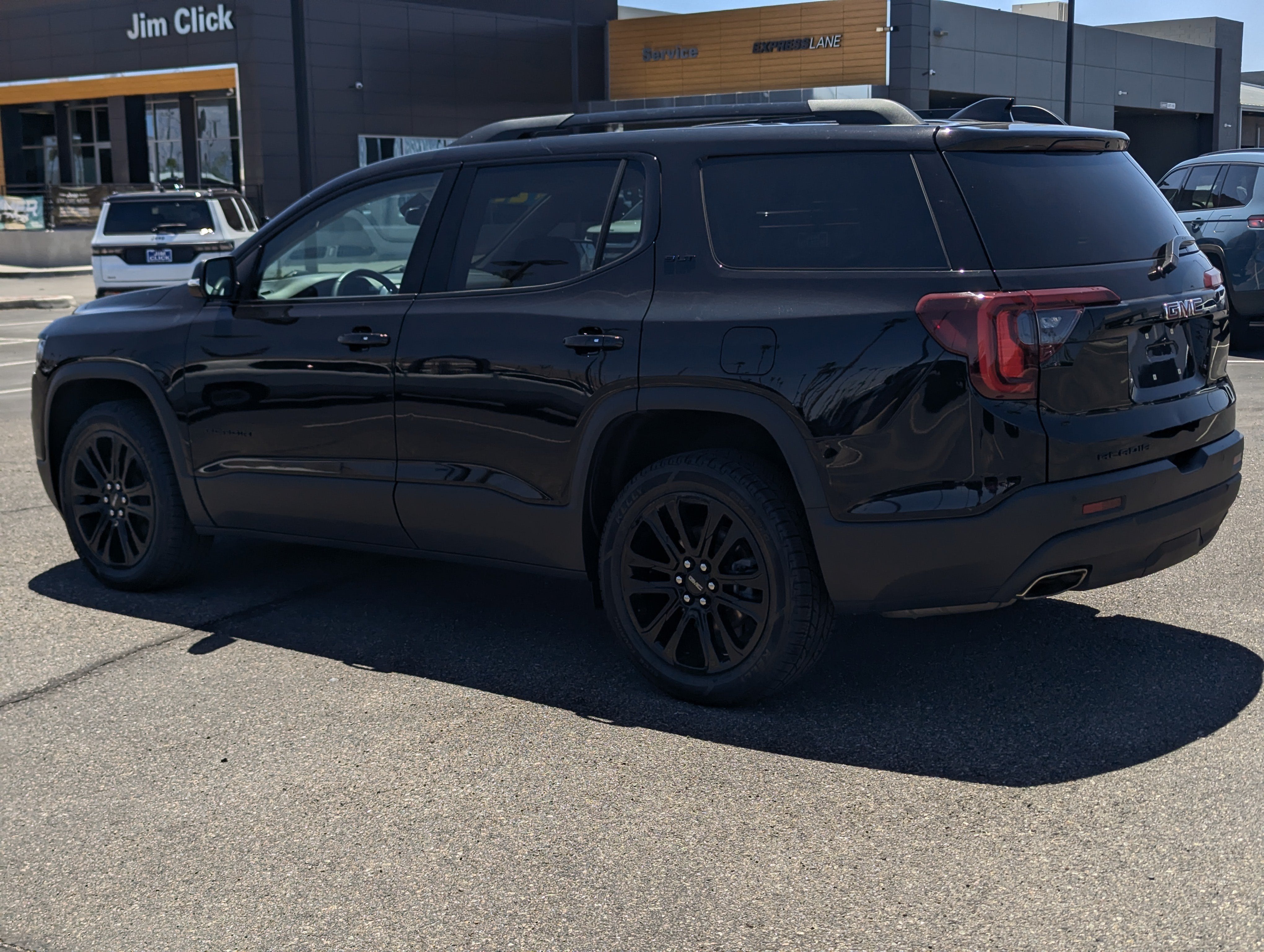 2023 GMC Acadia FWD SLT