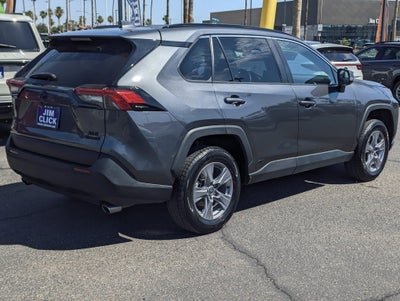 2022 Toyota RAV4 Hybrid XLE