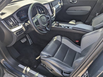 2022 Volvo XC60 Recharge Plug-In Hybrid T8 R-Design