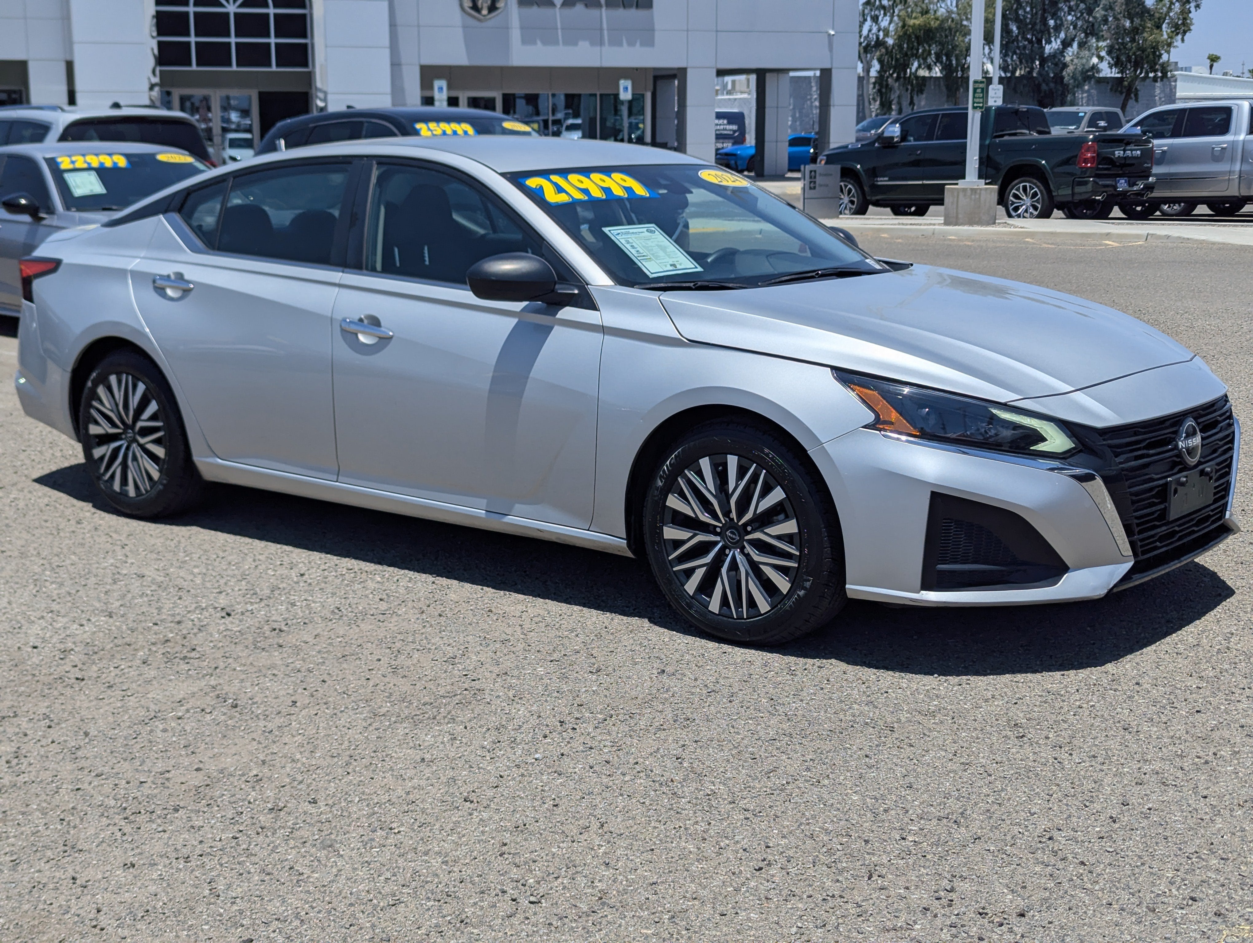 2024 Nissan Altima 2.5 SV