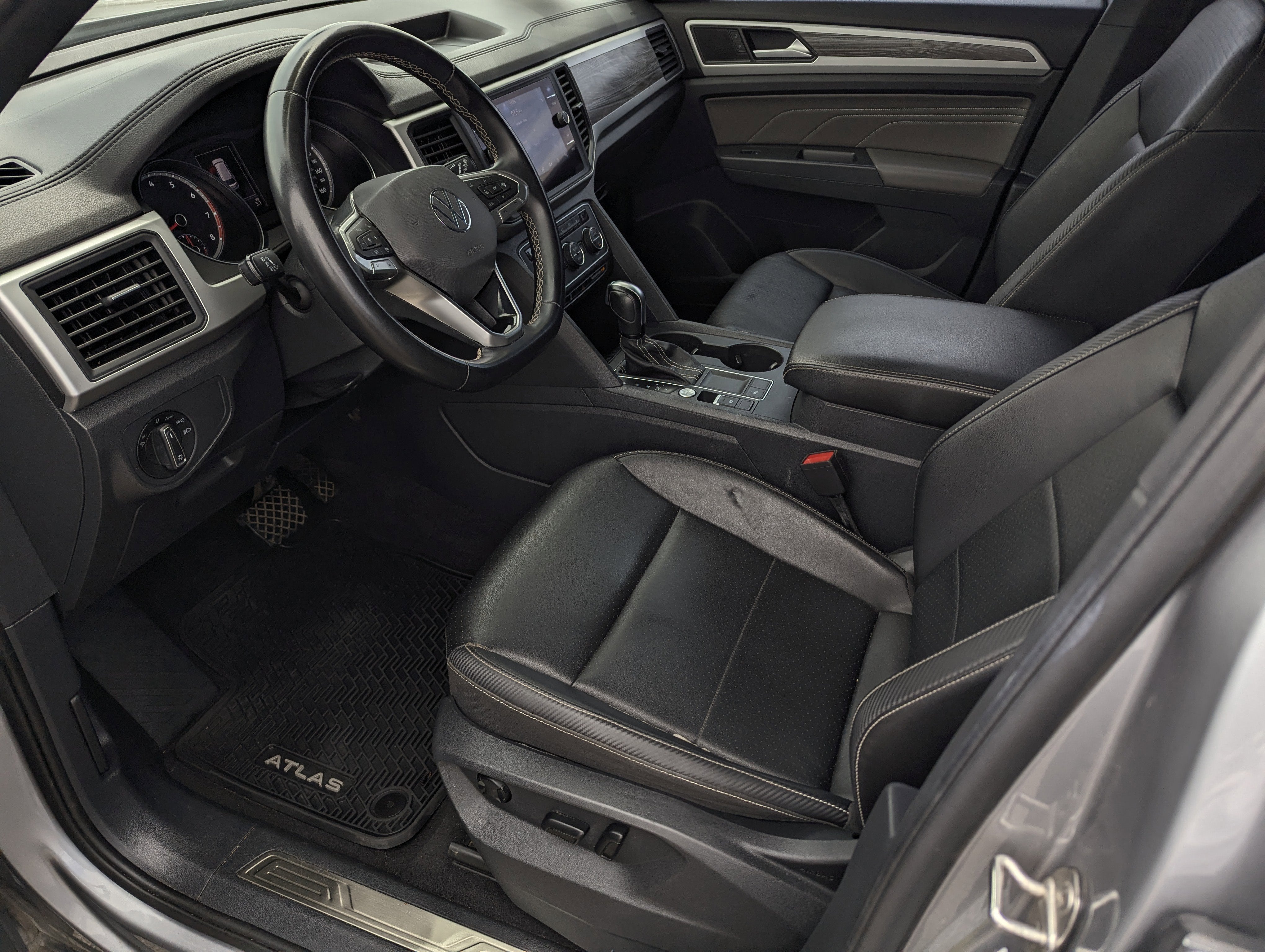 2021 Volkswagen Atlas Cross Sport 2.0T SE w/Technology