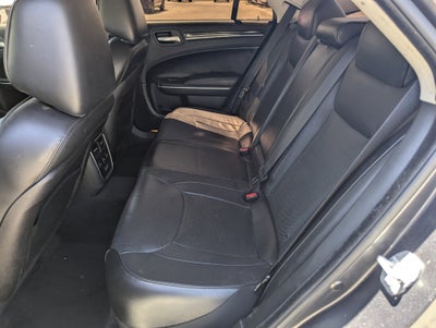 2016 Chrysler 300 300C