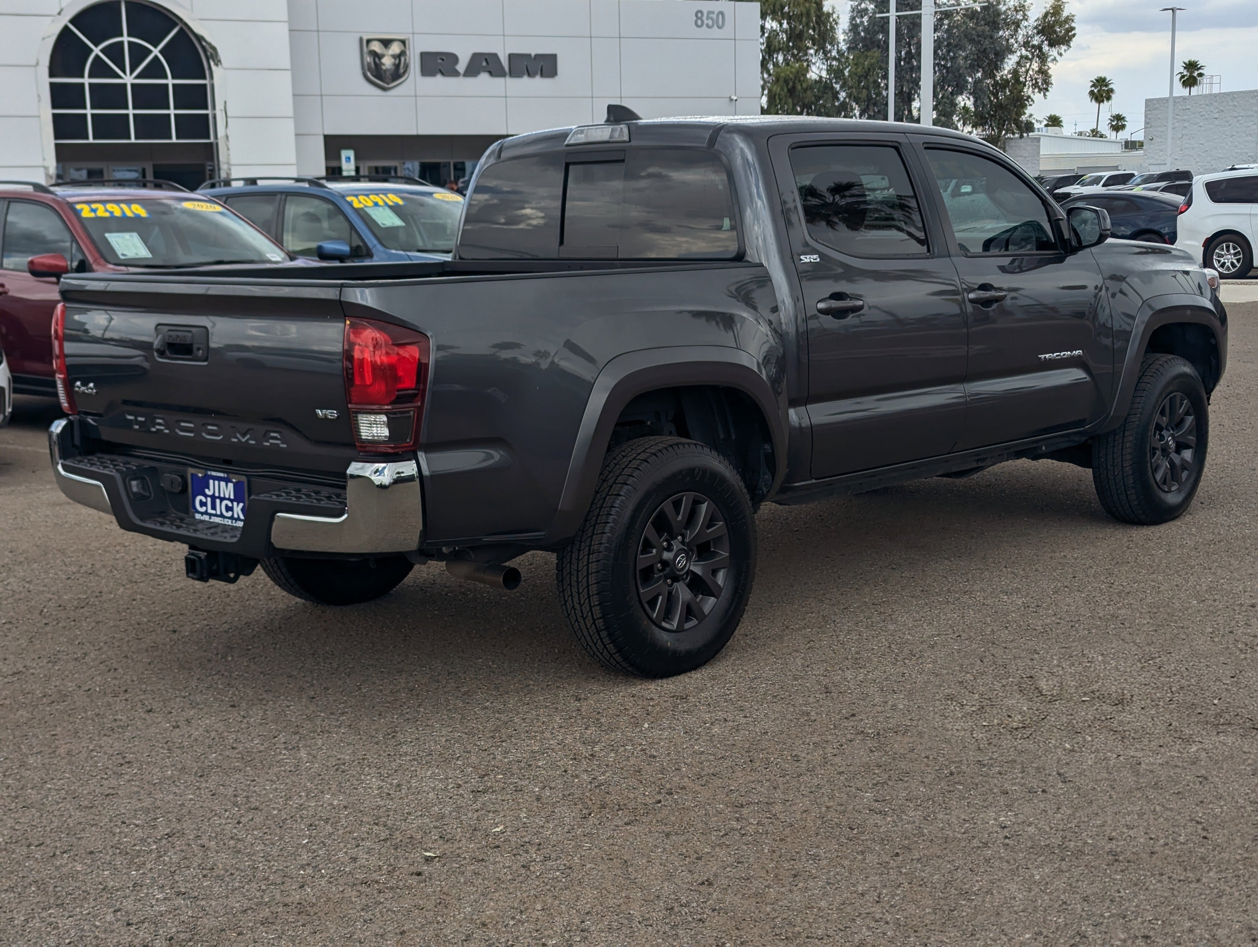 2023 Toyota Tacoma 4WD SR5