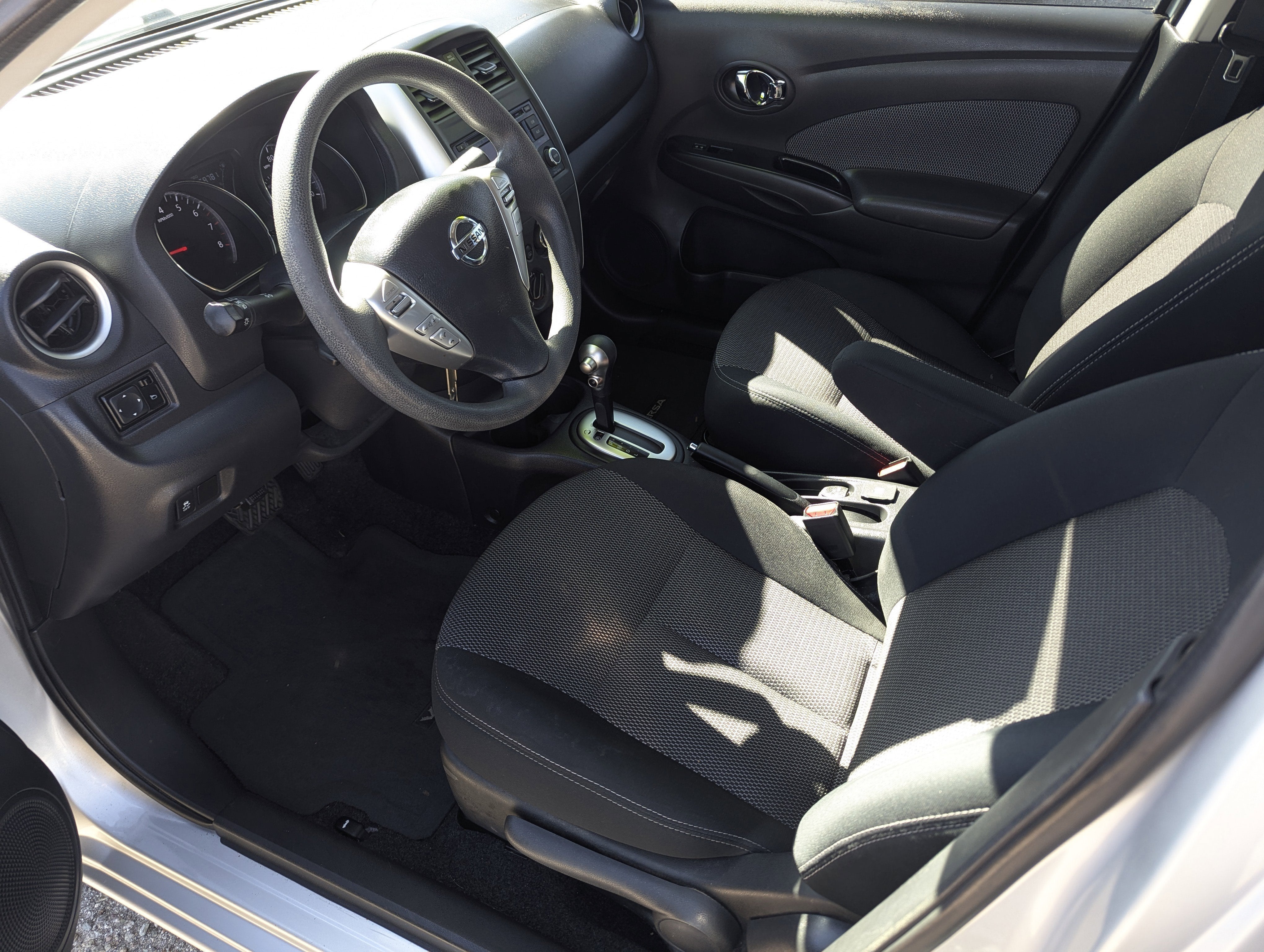 2015 Nissan Versa SV