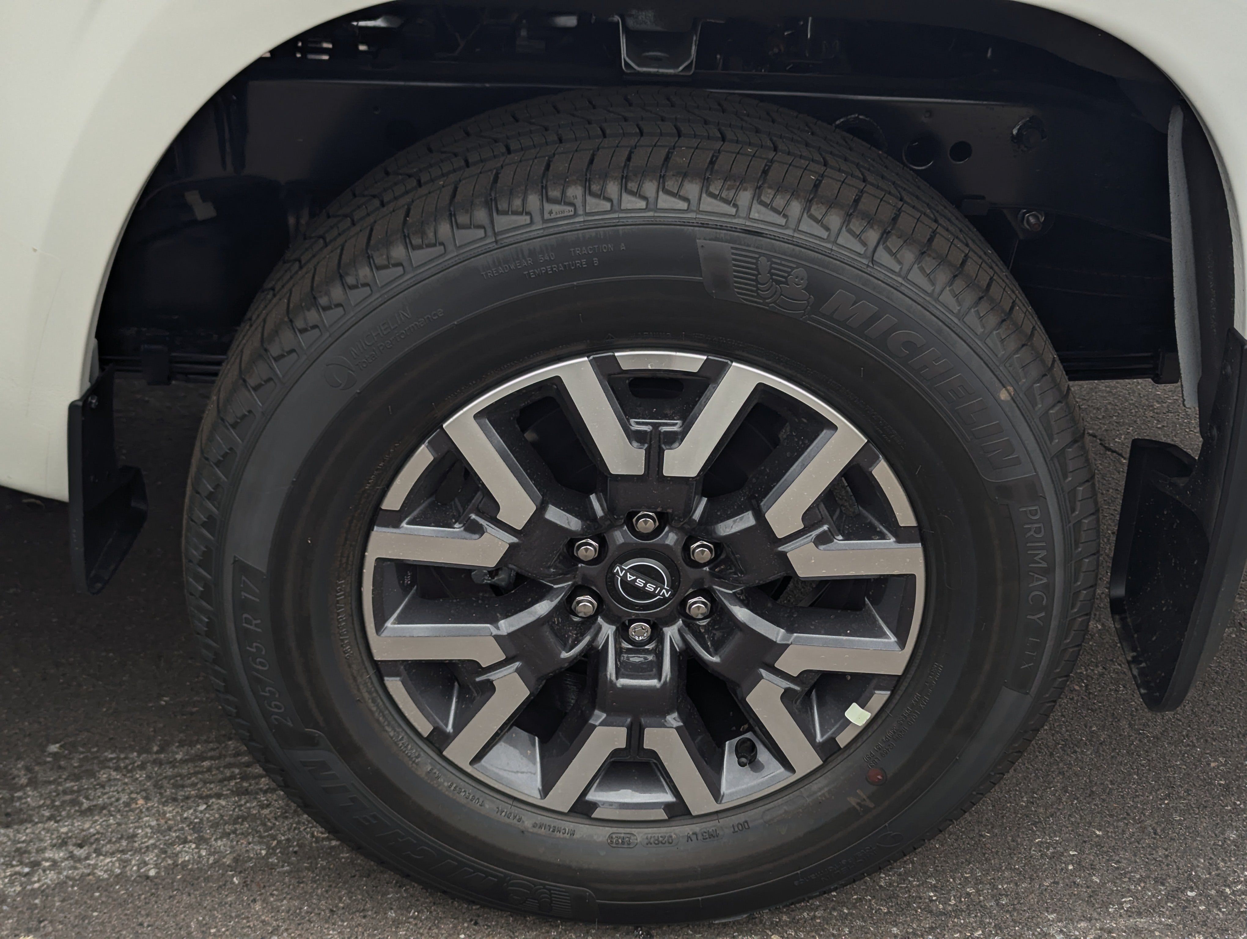 2027 Nissan Frontier SV