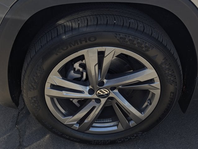 2024 Volkswagen Atlas Cross Sport 2.0T SEL R-Line