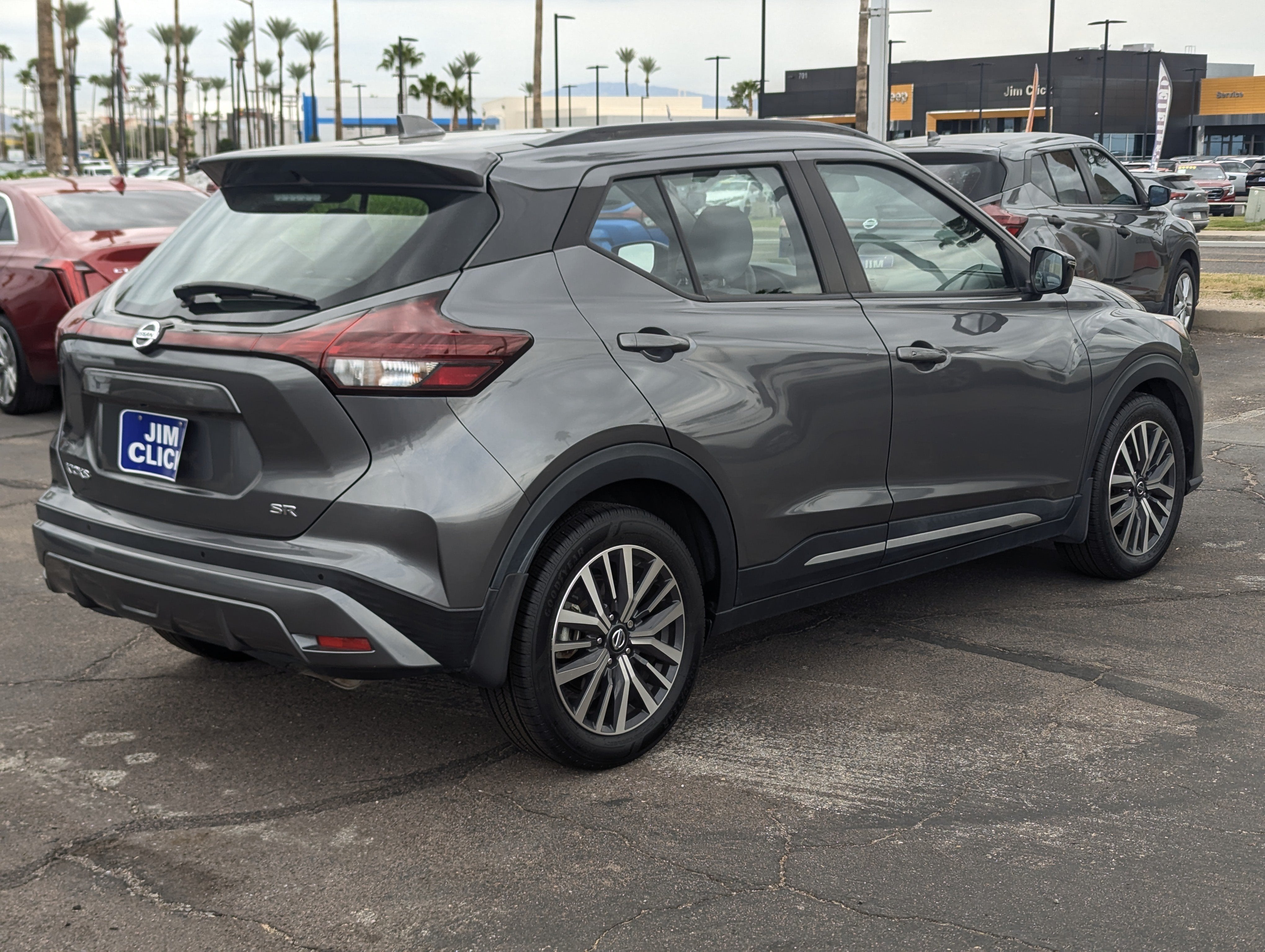 2021 Nissan Kicks SR