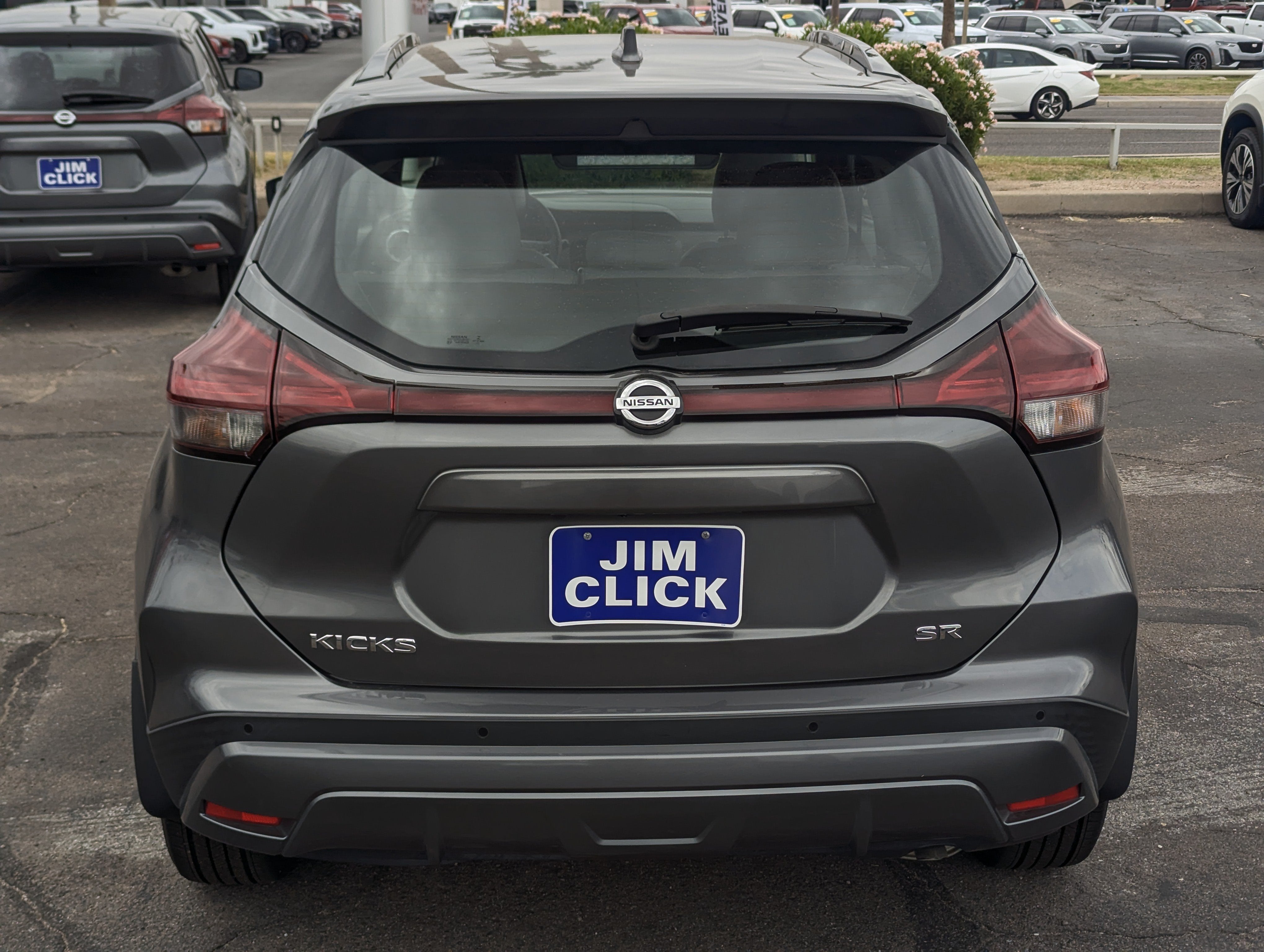 2021 Nissan Kicks SR