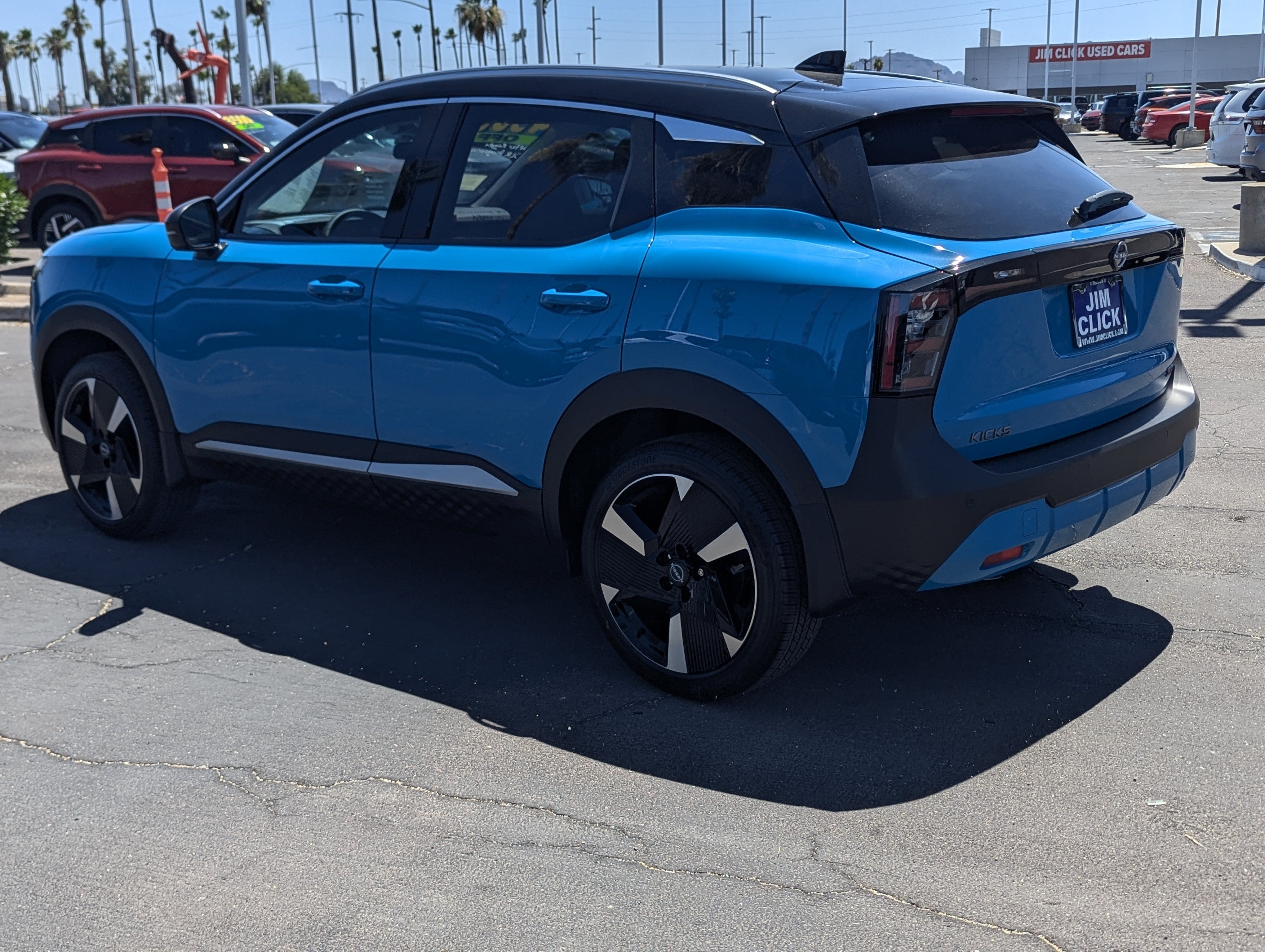 2026 Nissan Kicks SR