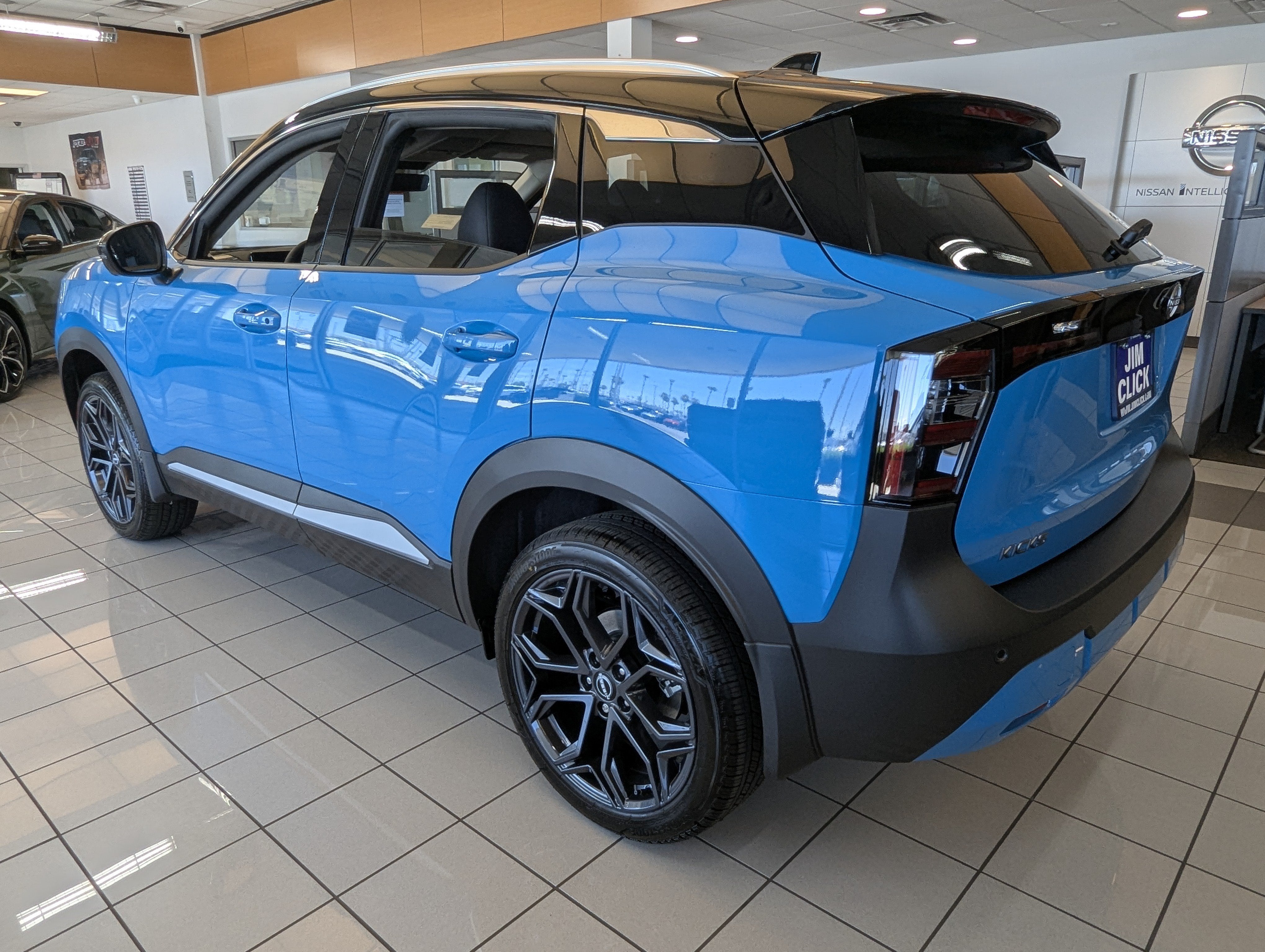 2026 Nissan Kicks SR