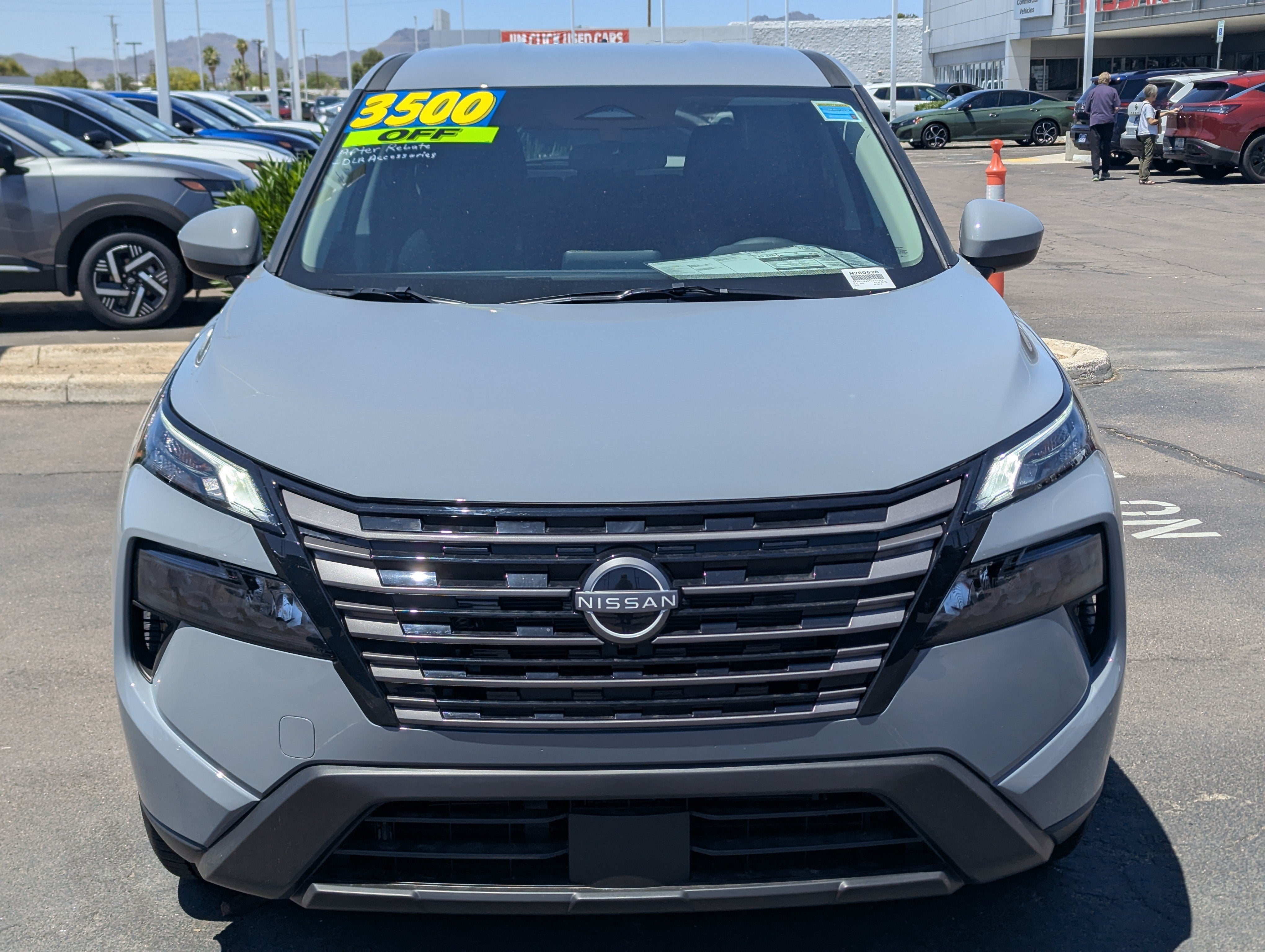 2026 Nissan Rogue SV
