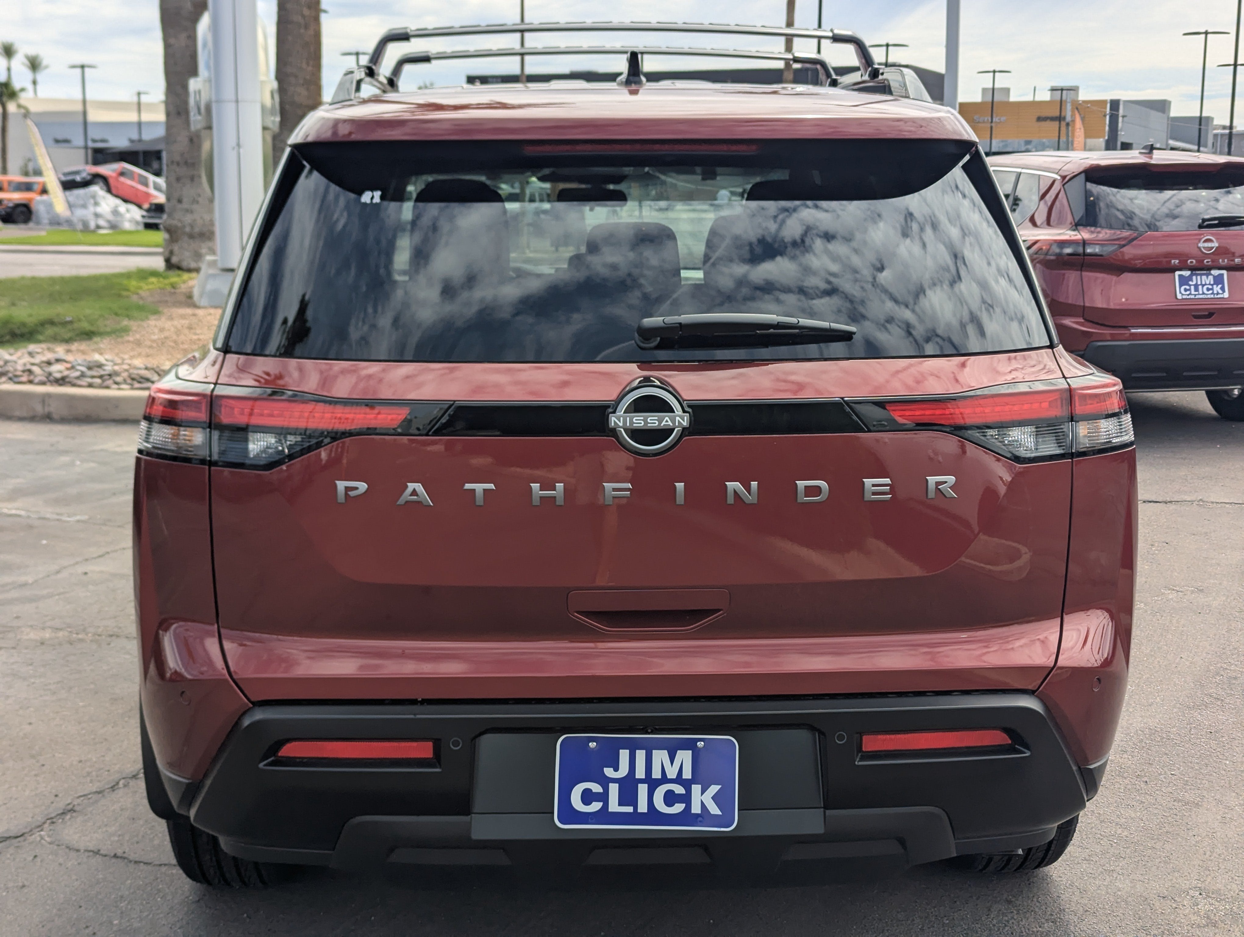 2026 Nissan Pathfinder SV
