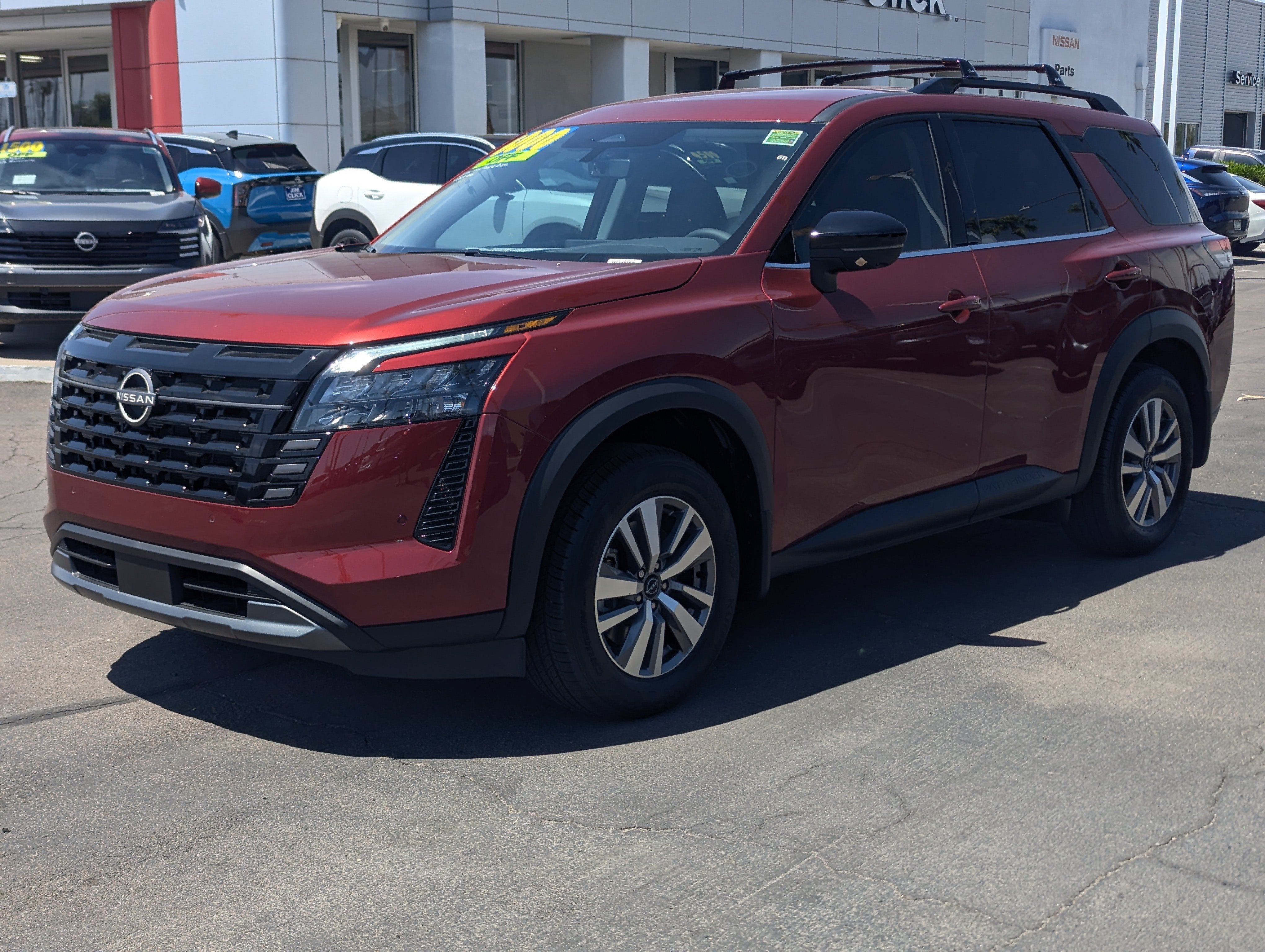 2026 Nissan Pathfinder SL