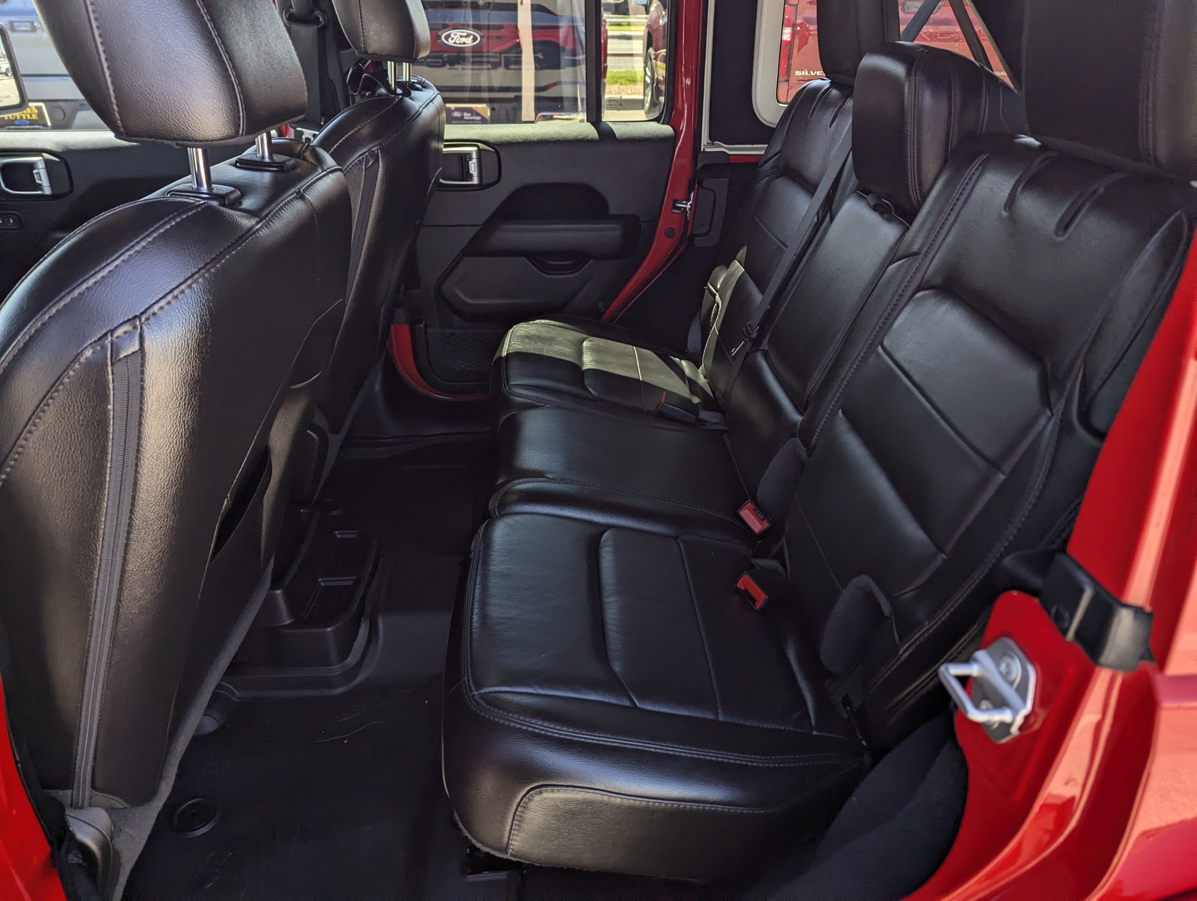 2020 Jeep Wrangler Unlimited Sahara Altitude