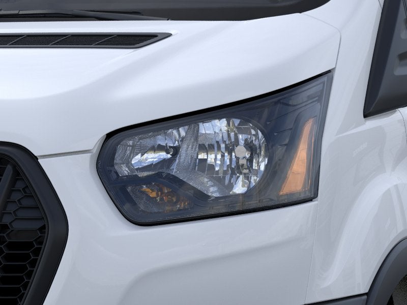 2026 Ford Transit Passenger Wagon Base