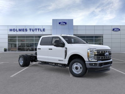 2026 Ford Super Duty F-350 DRW Base