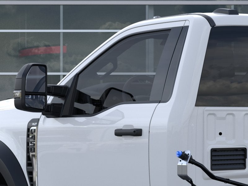 2025 Ford Super Duty F-450 DRW XLT
