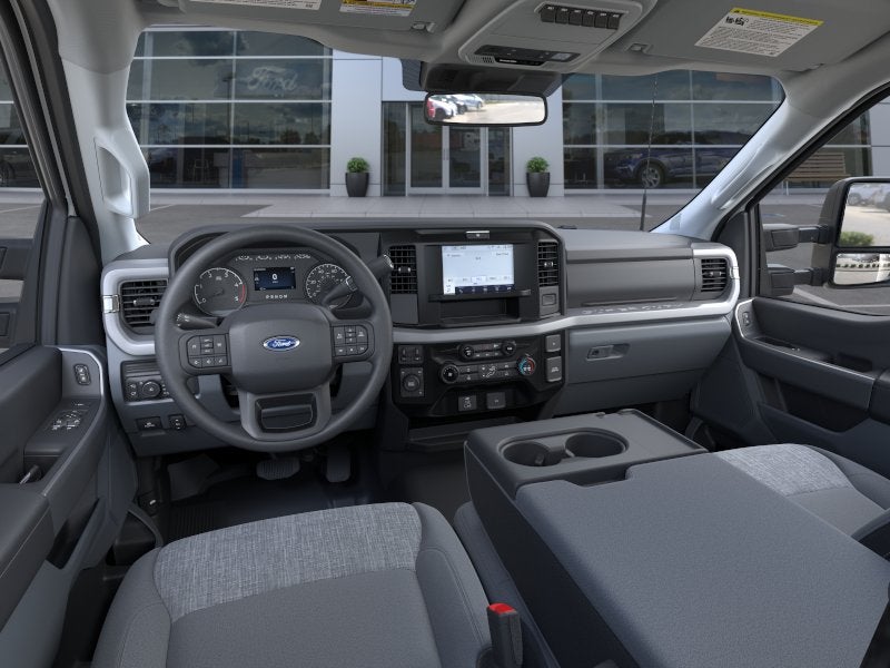 2025 Ford Super Duty F-450 DRW XLT