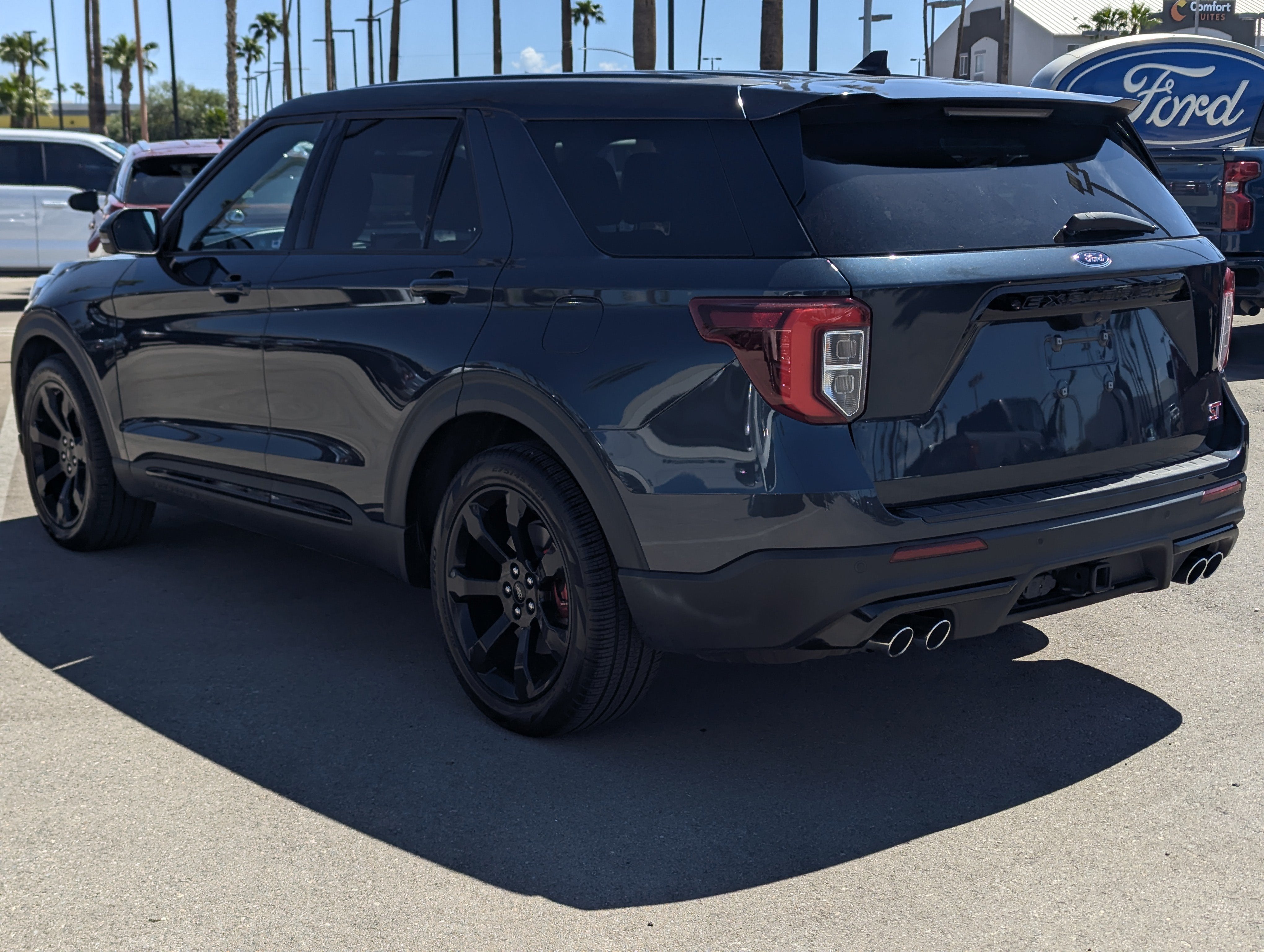 2022 Ford Explorer ST