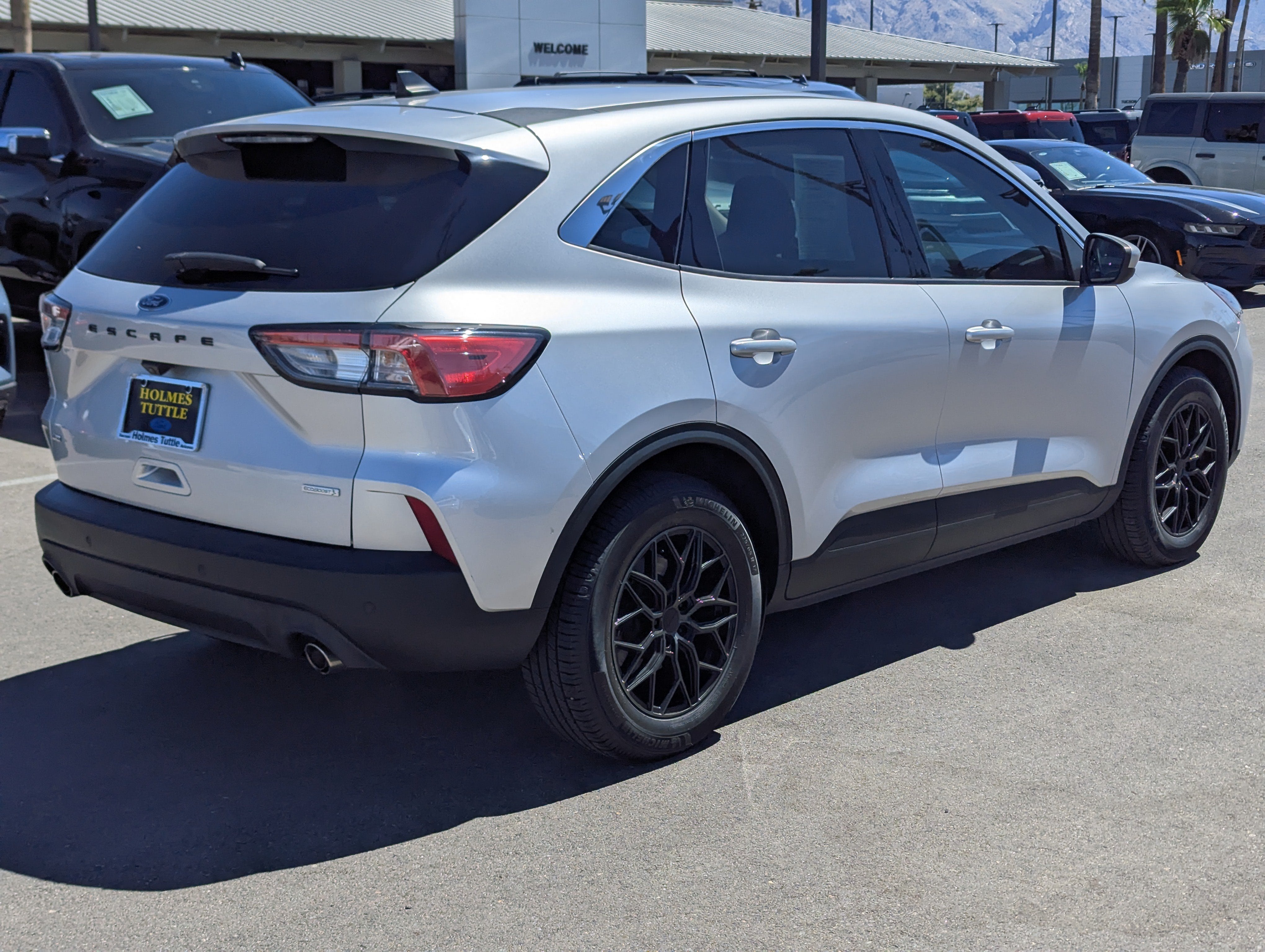 2020 Ford Escape SE