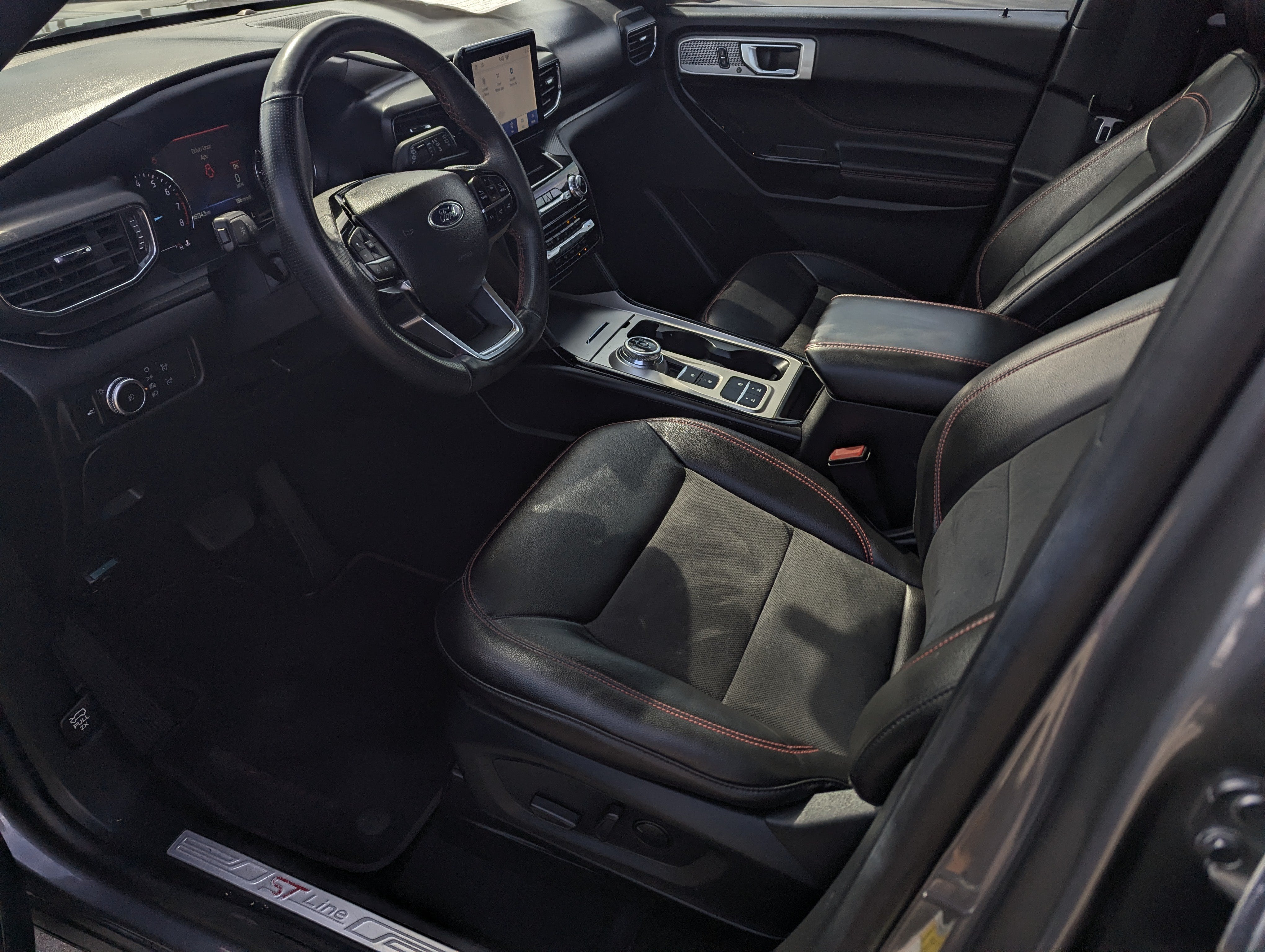 2022 Ford Explorer ST-Line