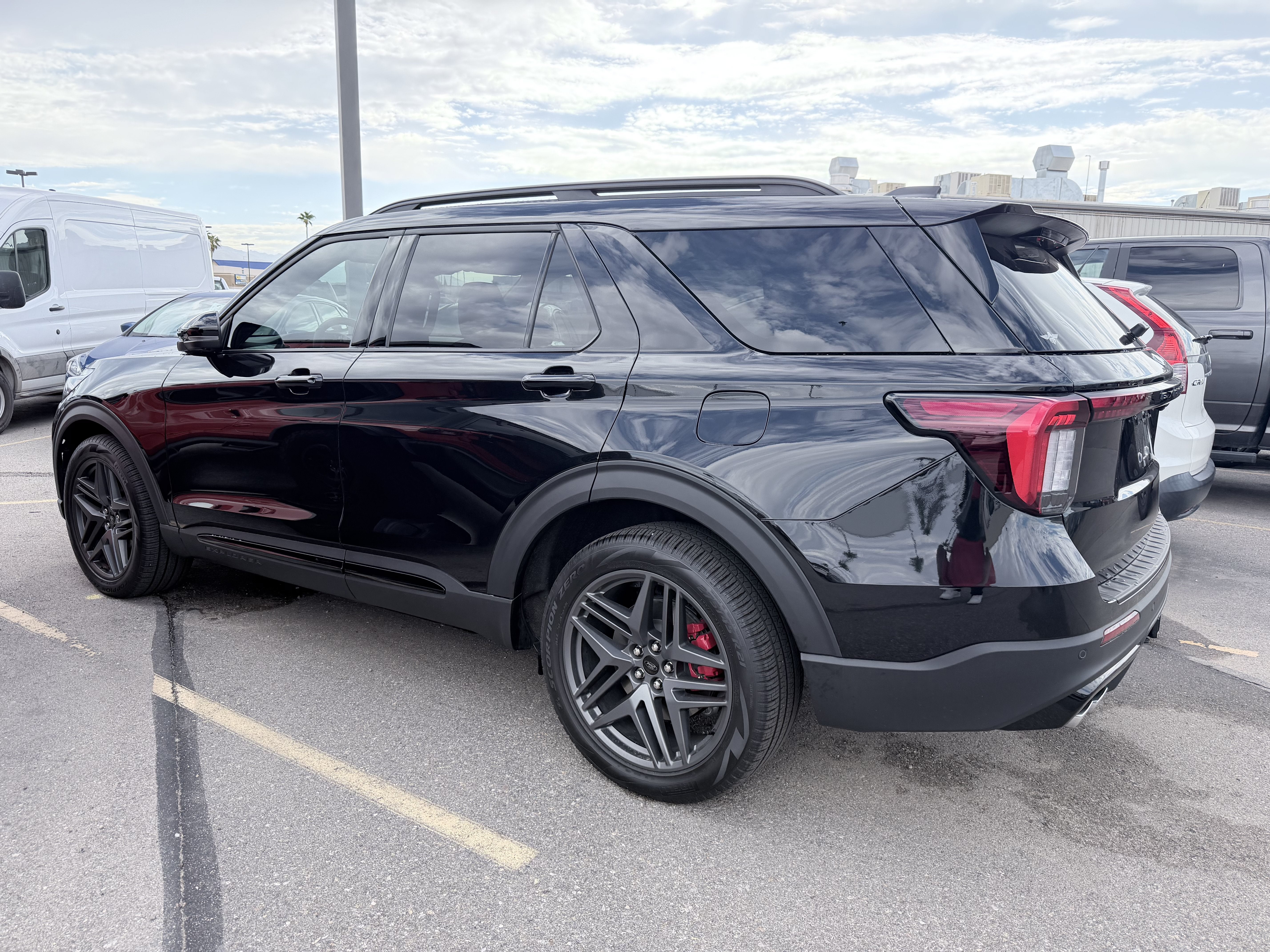 2025 Ford Explorer ST
