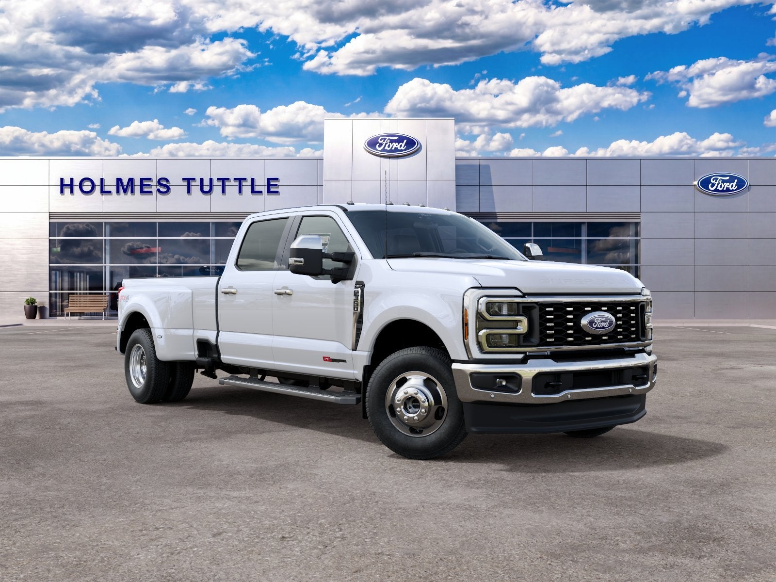 2027 Ford Super Duty F-350 DRW LARIAT