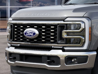 2027 Ford Super Duty F-350 DRW XLT