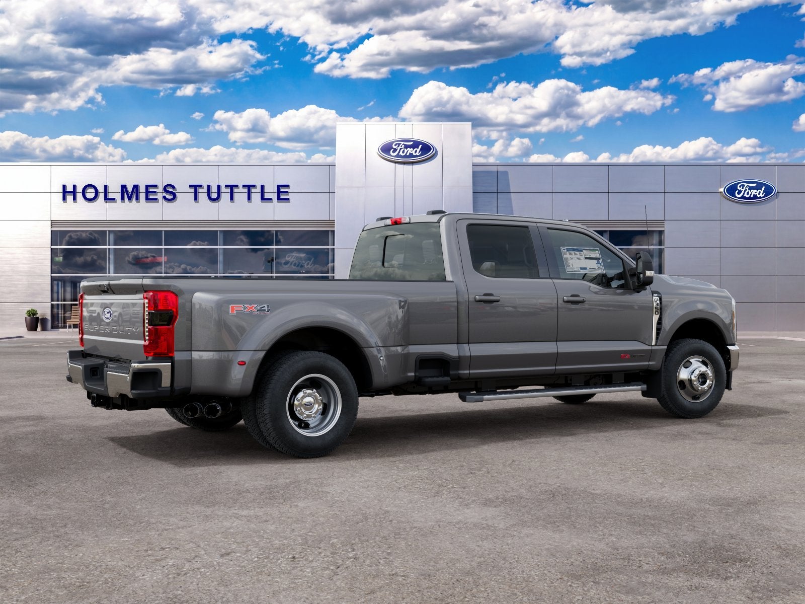 2027 Ford Super Duty F-350 DRW XLT