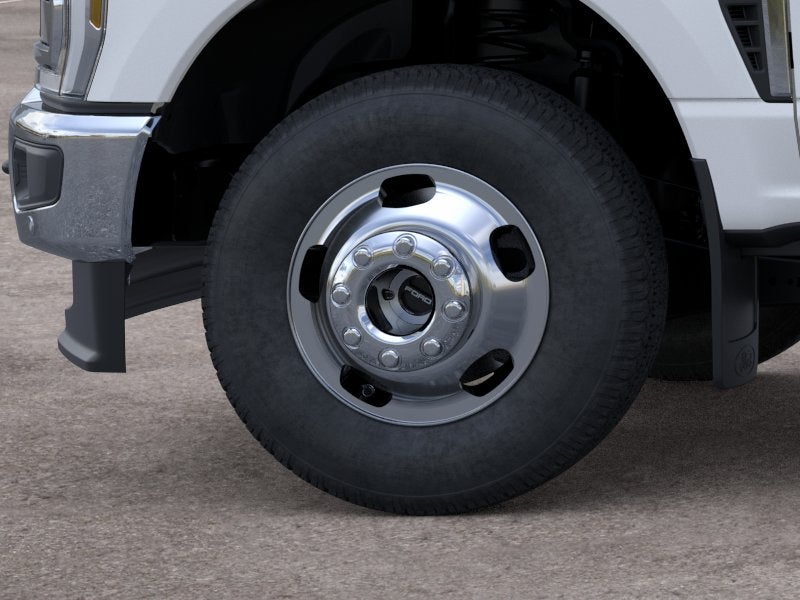 2026 Ford Super Duty F-350 DRW LARIAT