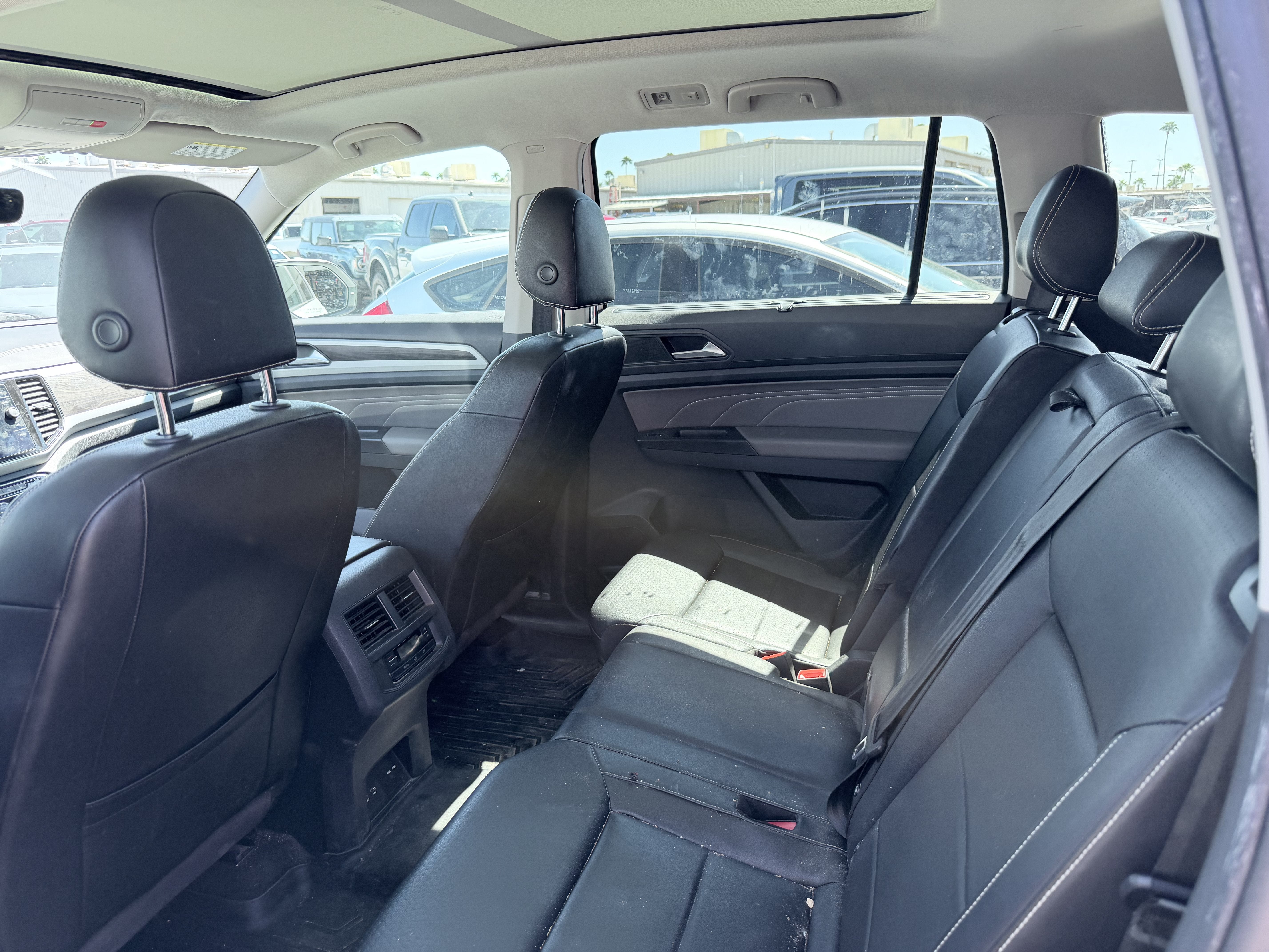 2022 Volkswagen Atlas 3.6L V6 SE w/Technology