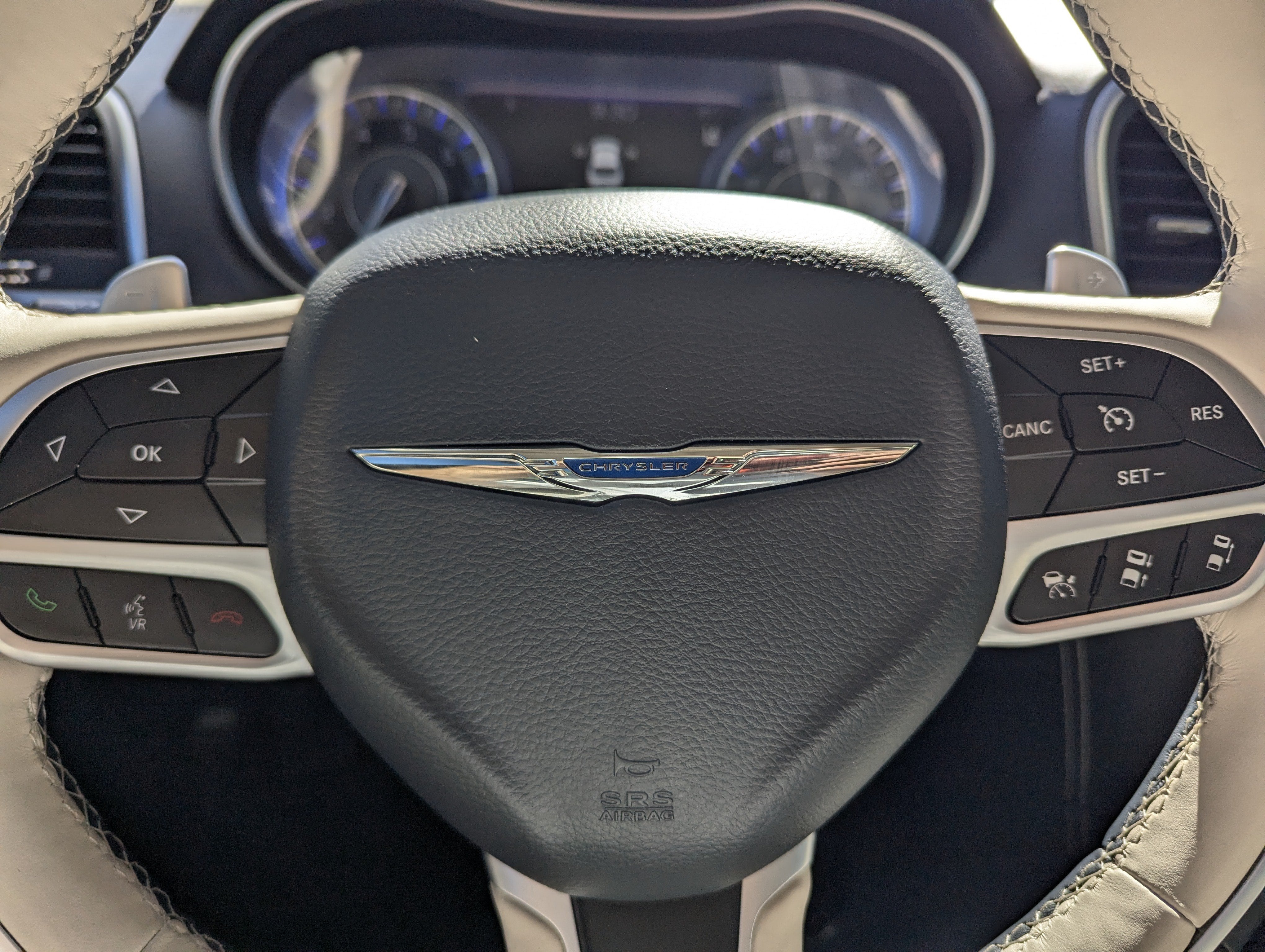 2017 Chrysler 300 300C Platinum