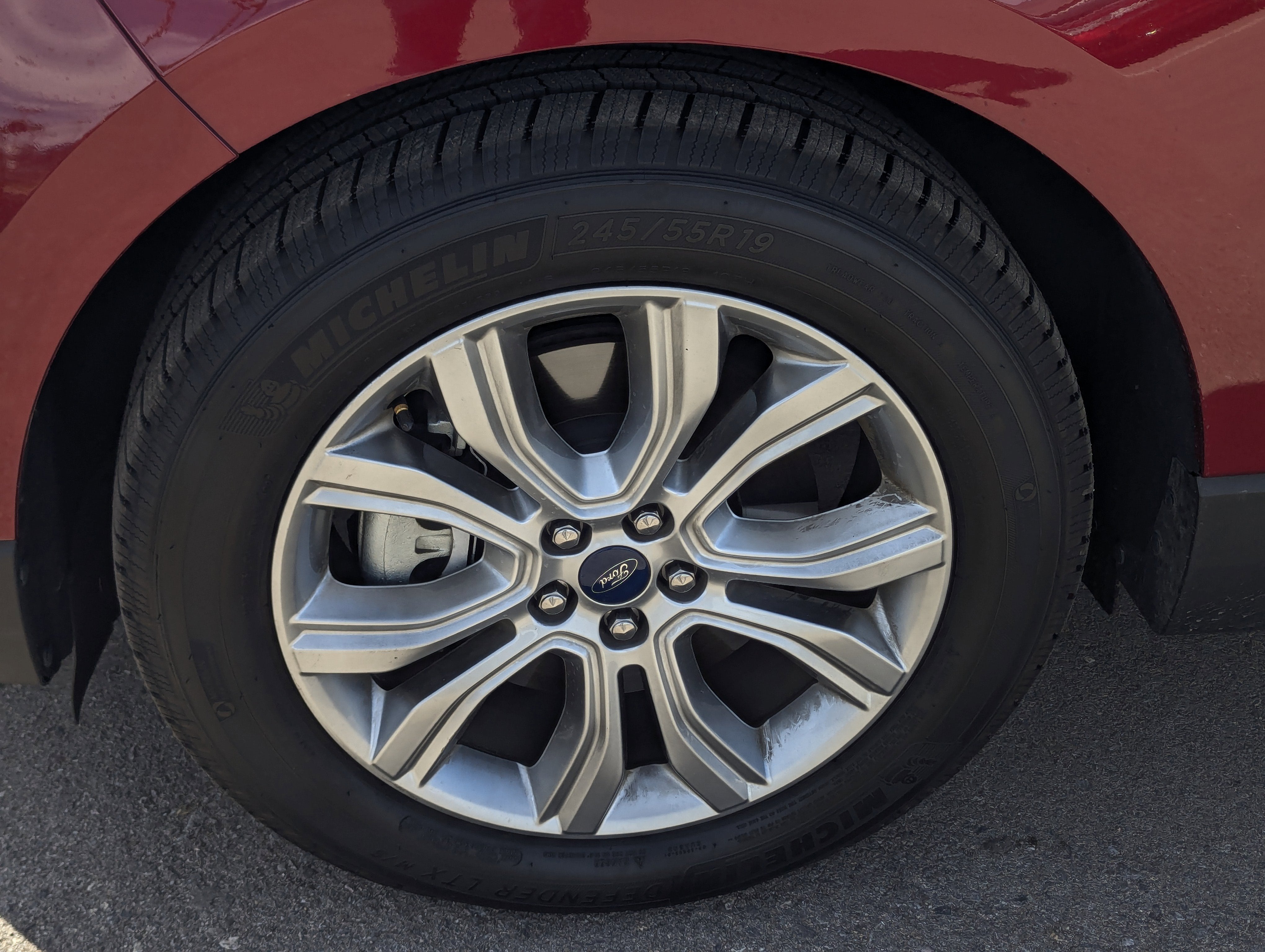 2019 Ford Edge Titanium