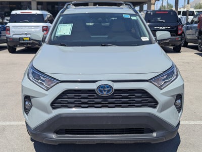 2020 Toyota RAV4 Hybrid XLE